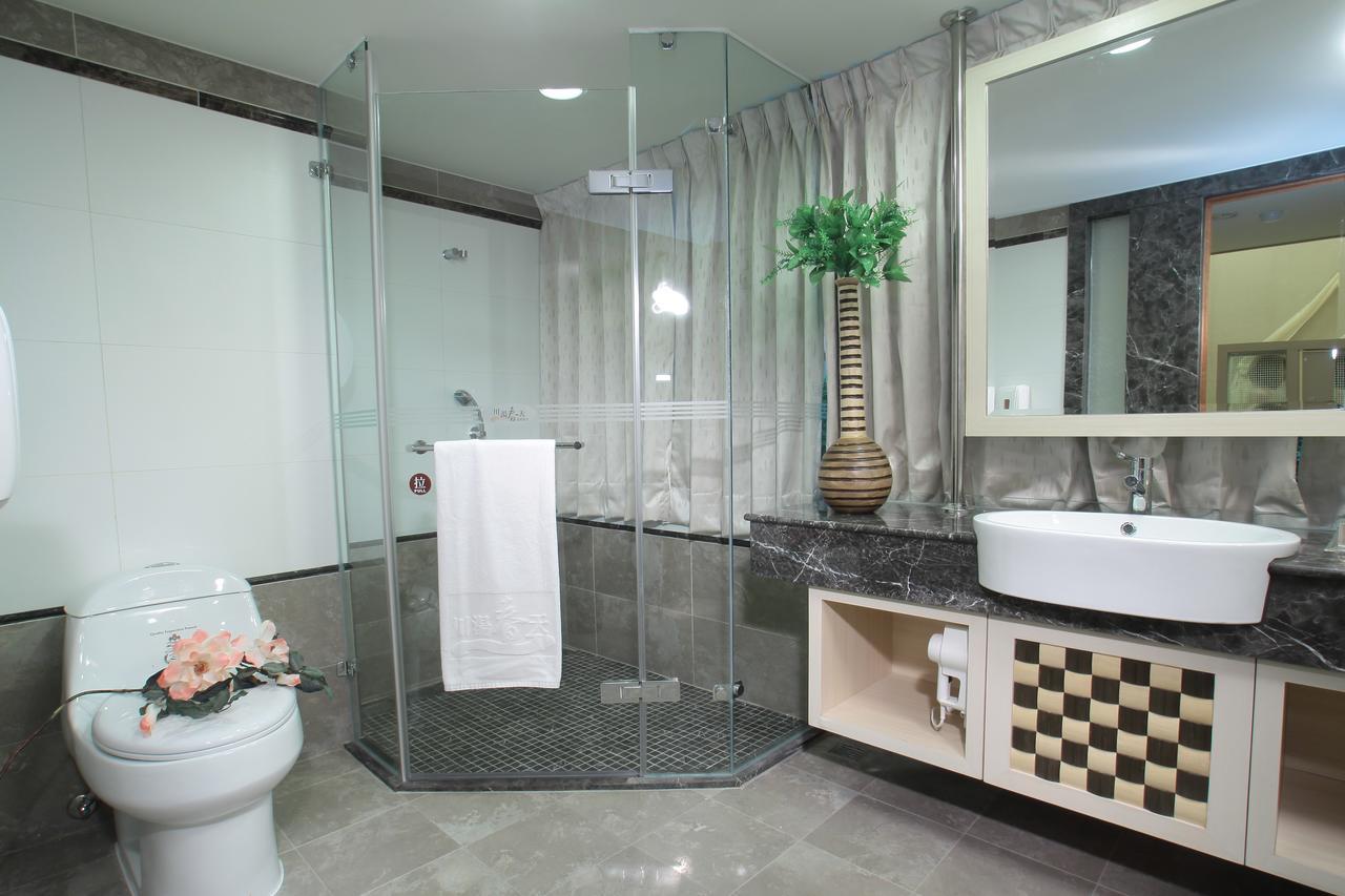 Chuang-Tang Spring SPA Hotel - Deyang Jiaoxi Bagian luar foto
