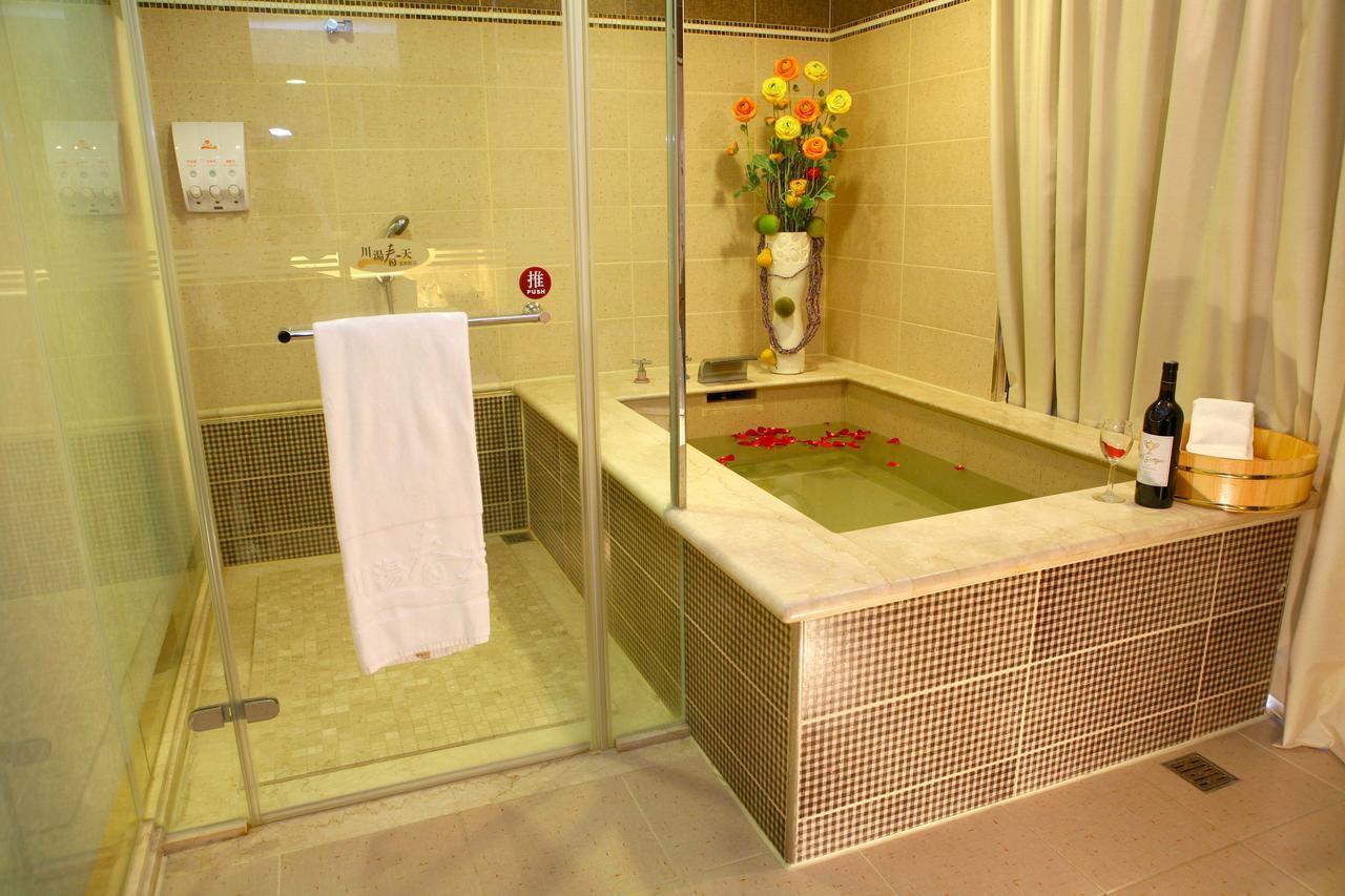 Chuang-Tang Spring SPA Hotel - Deyang Jiaoxi Bagian luar foto