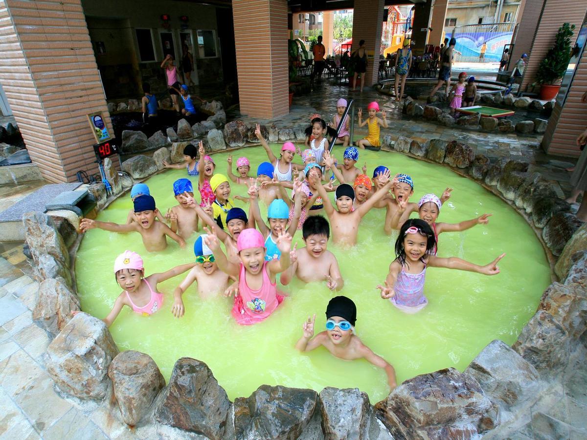Chuang-Tang Spring SPA Hotel - Deyang Jiaoxi Bagian luar foto